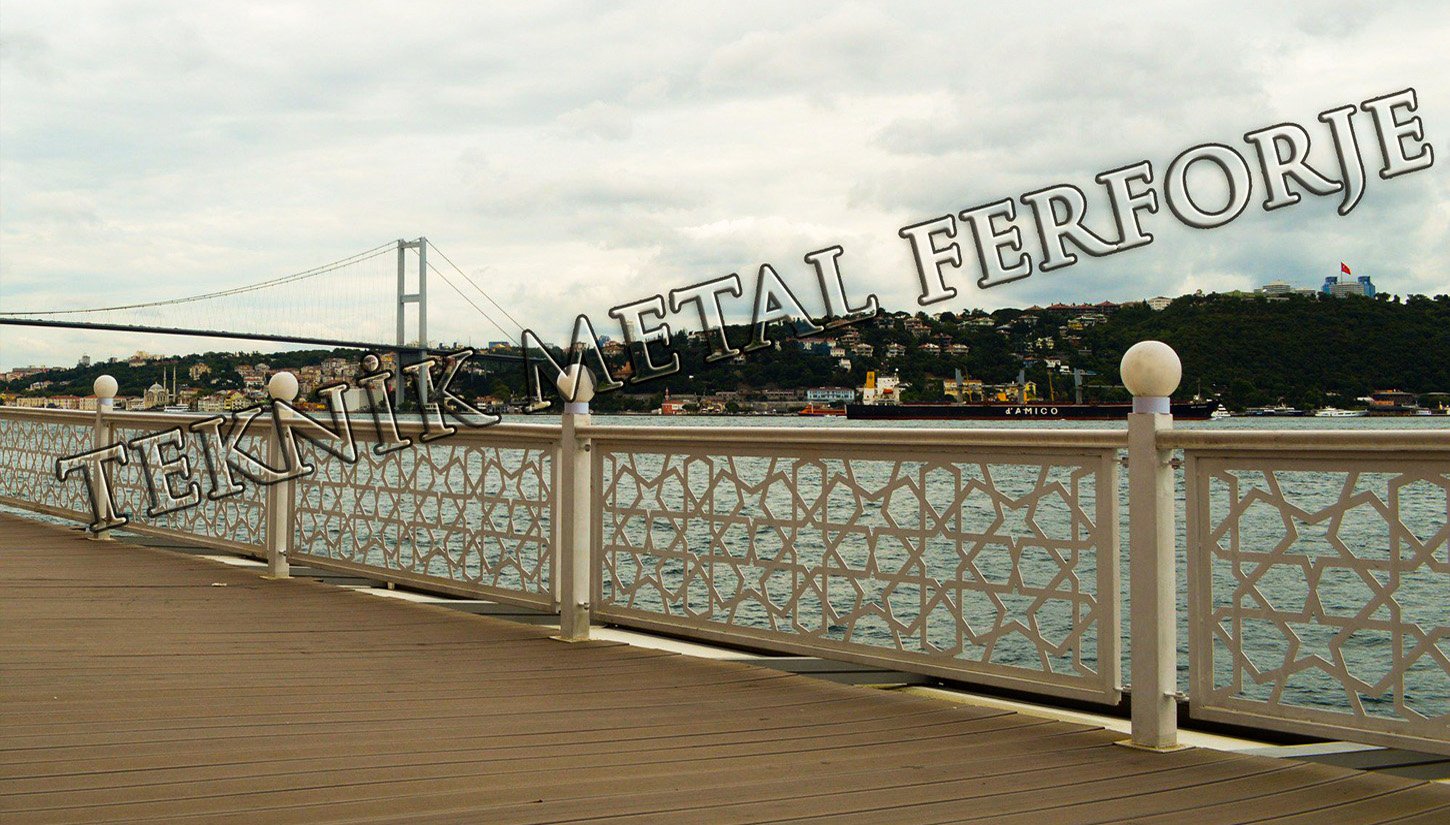 Deniz Kenarı Balkon Korkuluğu